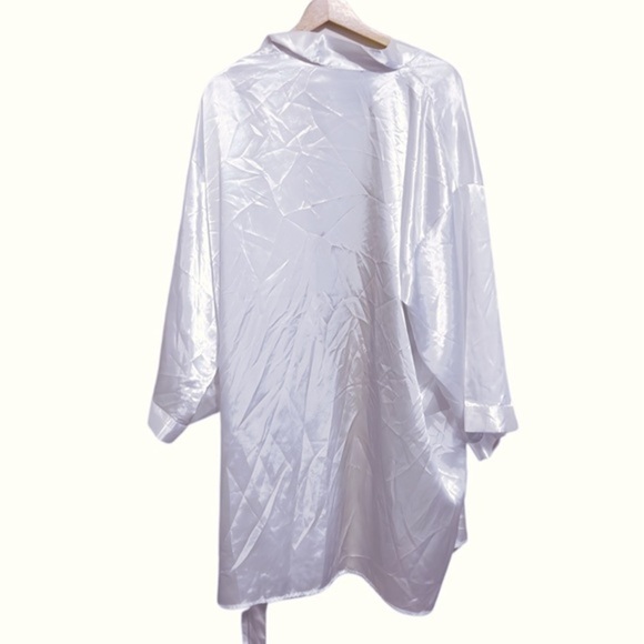 Luxurious Boca Terry Polyester Robe: OS Fits All Front Pockets & Detailed Design - Picture 2 of 5